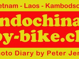 2e1ax_greenie_entry_indochina--by-bike_recht